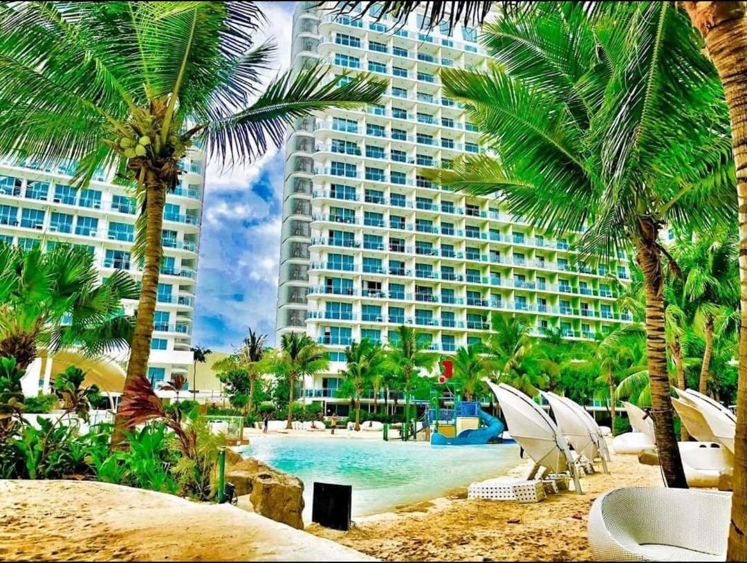 Condotel At Sm Bicutan Manila Exterior photo